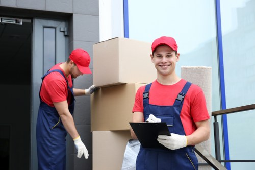 Packing and moving service for a flat in Kingstonuponthames